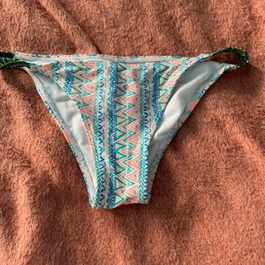 Women’s bathing suit